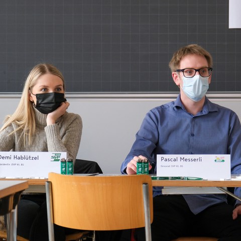 parteienbasar_gymleo_1. Vergrösserte Ansicht