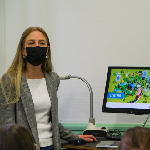 parteienbasar_gymleo_4. Vergrösserte Ansicht