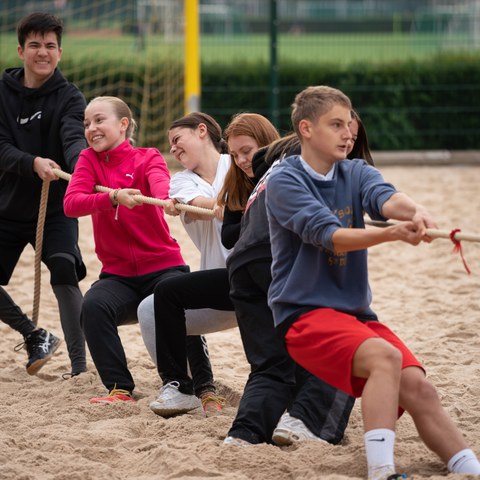 Seilziehen_Sporttag_2021. Vergrösserte Ansicht