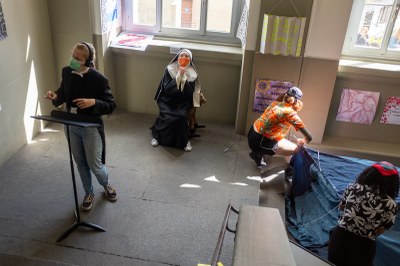 theater 2m 12 5 21 41